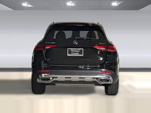 Used 2026 Mercedes-Benz GLC 300 4MATIC image 9
