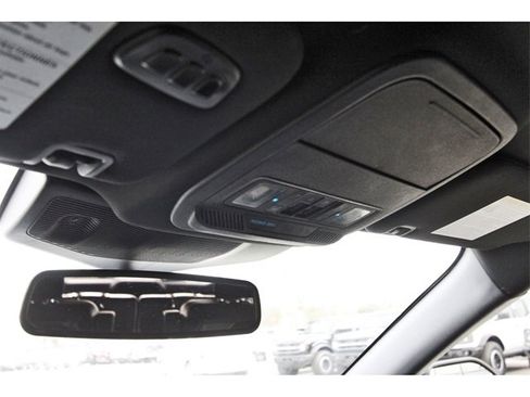 Used 2020 Ford Explorer Limited image 23