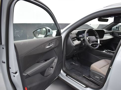 New 2026 Audi Q3 quattro 2.0T AWD/4WD image 5