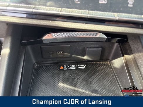 Used 2024 Buick Envision Preferred AWD/4WD image 32