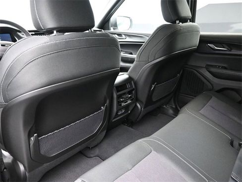 New 2025 Jeep Grand Cherokee Laredo image 15