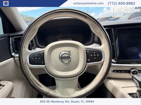 Used 2019 Volvo S60 T5 Momentum w/ Premium Package FWD image 6