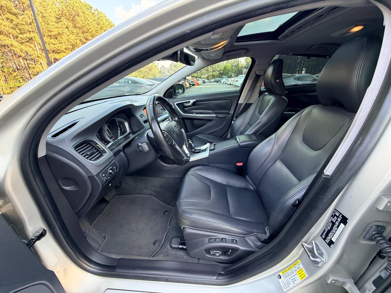 Used 2018 Volvo S60 T5 Inscription AWD/4WD image 9