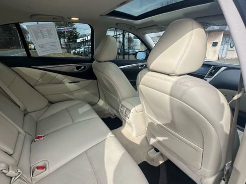 Used 2015 INFINITI Q50 Premium w/ Navigation Package image 26