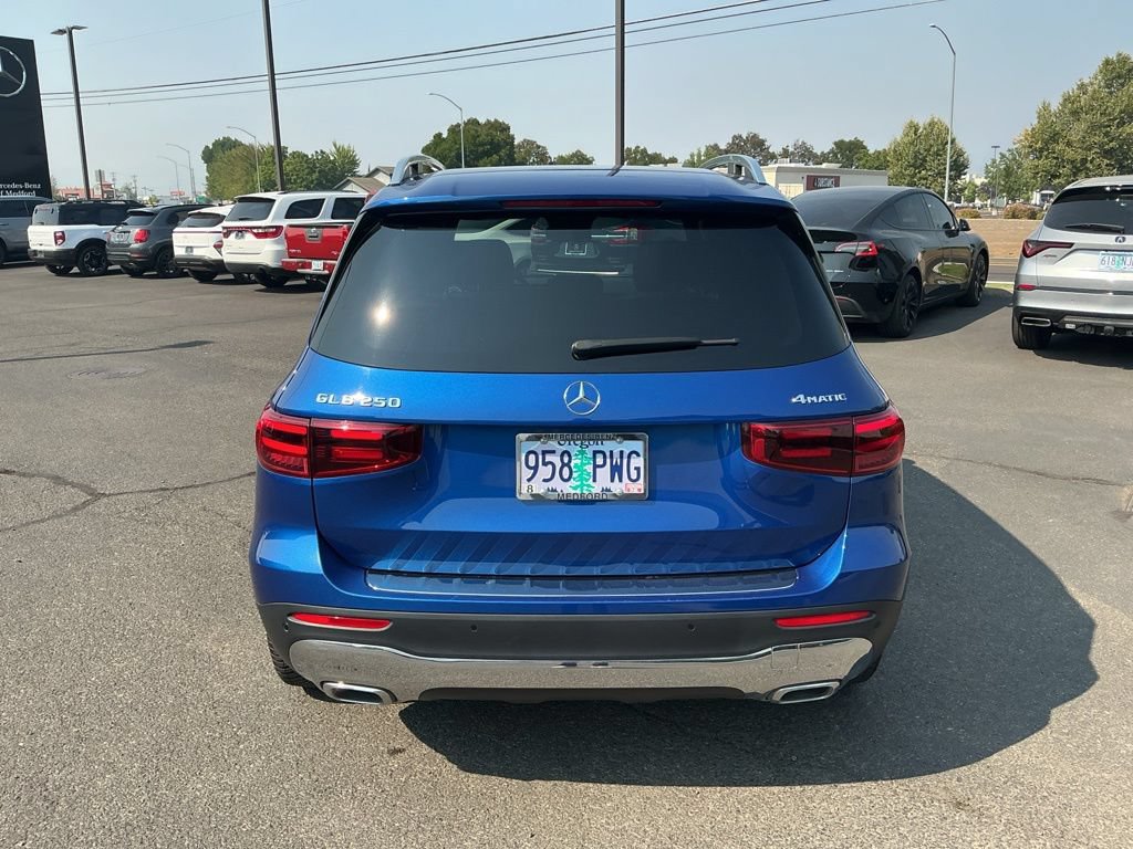 Certified 2024 Mercedes-Benz GLB 250 4MATIC image 11