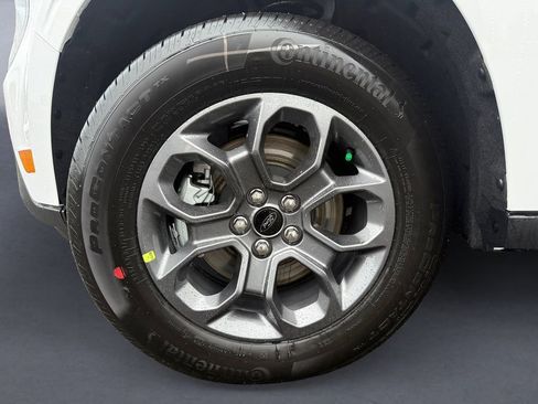 New 2026 Ford Maverick XLT w/ XLT Luxury Package image 9