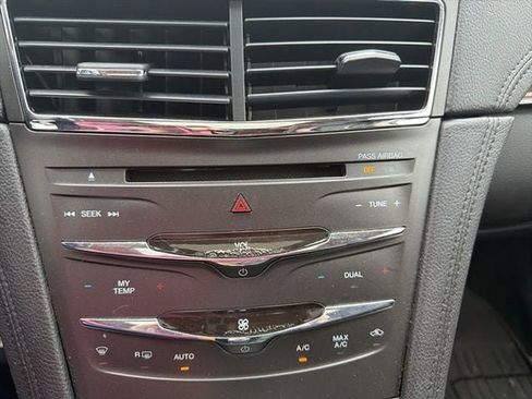 Used 2016 Lincoln MKT AWD w/ Equipment Group 201A image 18