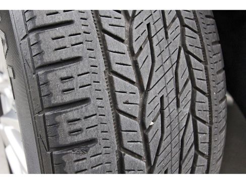 Used 2024 Buick Enclave Essence w/ Experience Buick Package image 31