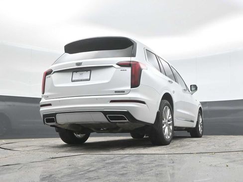 Used 2024 Cadillac XT6 Premium Luxury w/ Technology Package AWD/4WD image 48