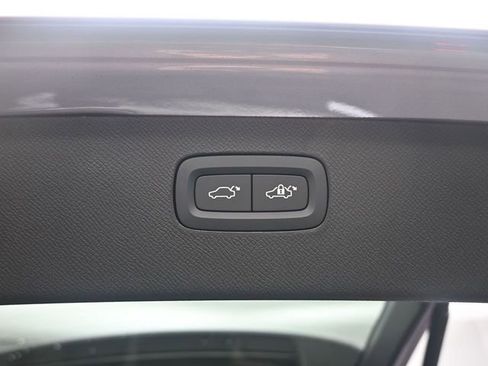 New 2026 Volvo XC90 B6 Plus w/ Protection Package Premier image 33