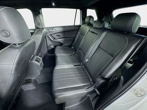 Used 2022 Volkswagen Tiguan SE R-Line image 23