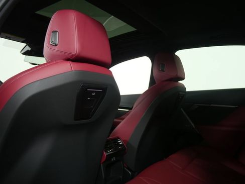 Used 2025 BMW 530i RWD image 15