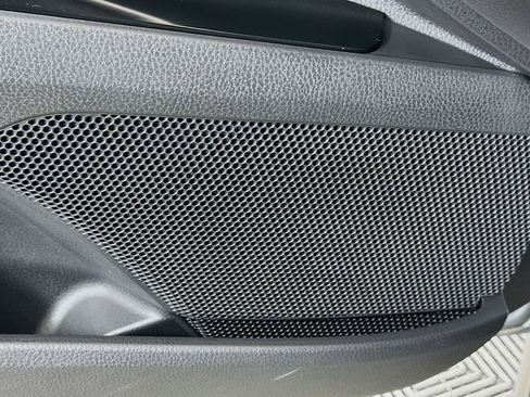 Used 2025 Toyota Camry SE image 19