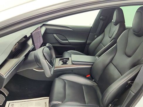 Used 2023 Tesla Model X image 25