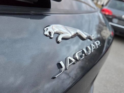 Used 2017 Jaguar F-PACE Prestige image 54