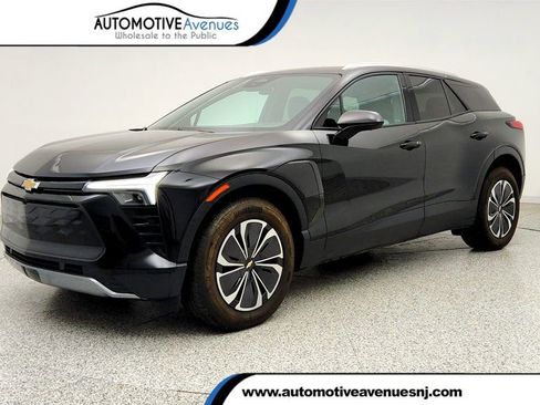 Used 2024 Chevrolet Blazer EV LT AWD/4WD image 1