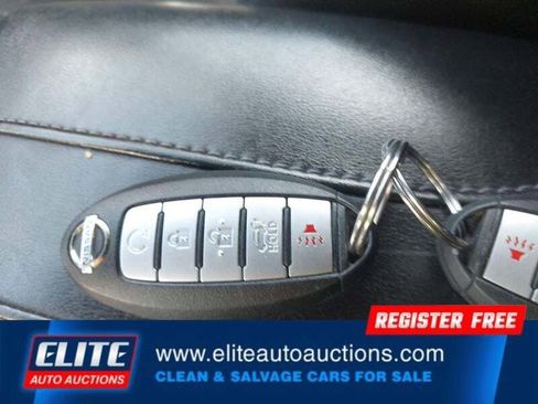 Used 2018 Nissan Rogue SV FWD image 21