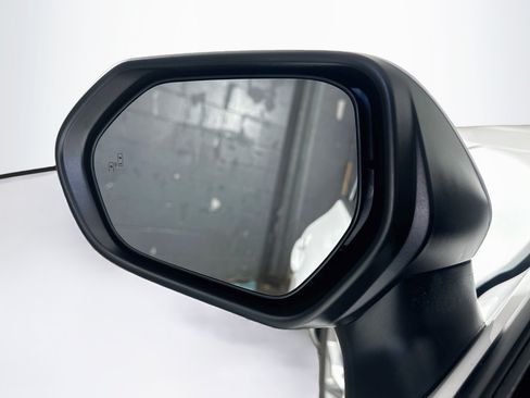 Used 2025 Toyota Camry LE FWD image 16