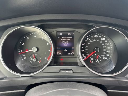 Used 2020 Volkswagen Tiguan SE w/ Panoramic Sunroof Package image 26