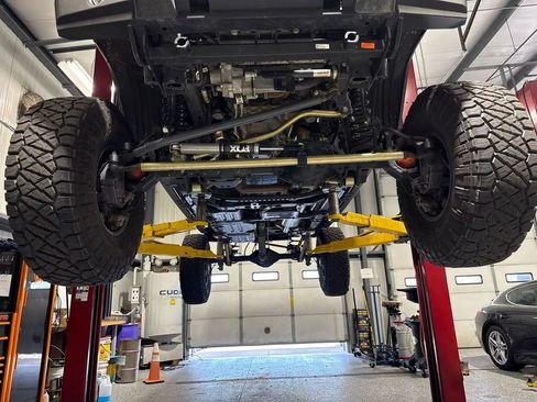Used 2023 Jeep Gladiator Rubicon w/ Cold Weather Group AWD/4WD image 26