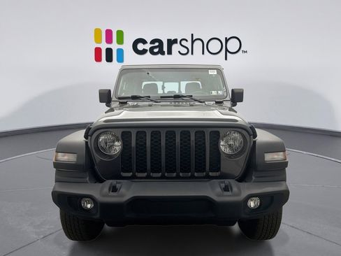 Used 2022 Jeep Gladiator Sport image 6