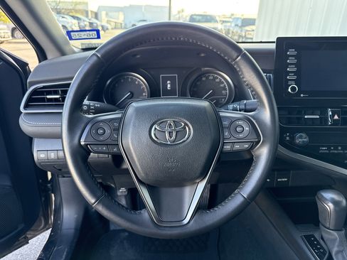 Used 2023 Toyota Camry SE image 15