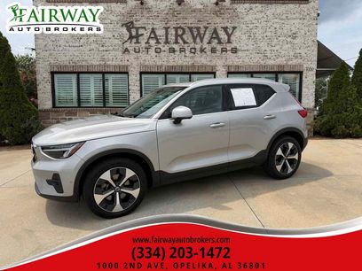 Used 2025 Volvo XC40 B5 Plus