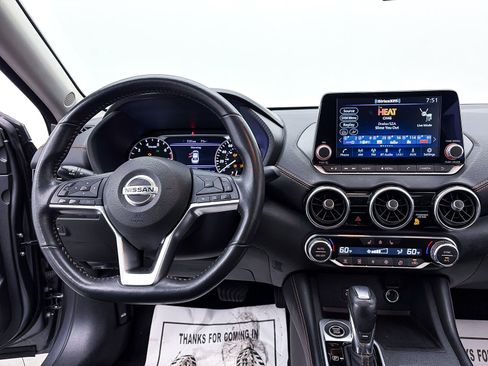 Used 2023 Nissan Sentra SR w/ SR Premium Package image 5