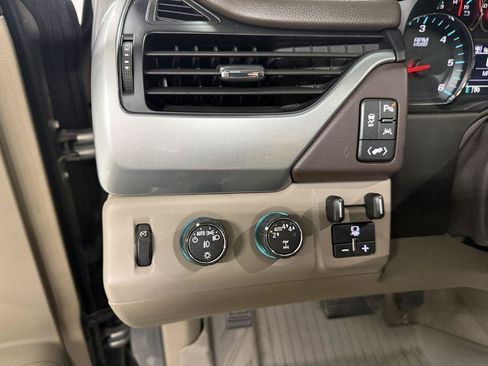 Used 2019 Chevrolet Tahoe Premier w/ Max Trailering Package AWD/4WD image 18