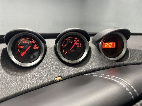 Used 2011 Nissan 370Z Coupe w/ Sport Pkg RWD image 21