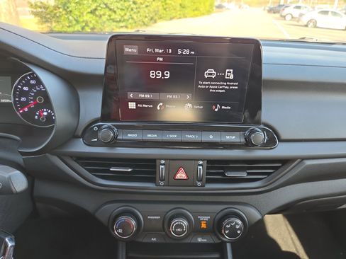 Used 2024 Kia Forte LXS image 19