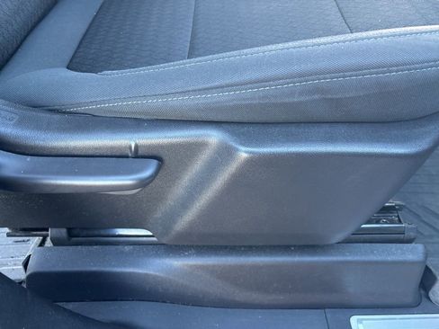 Used 2022 Chevrolet Silverado 1500 LT image 41