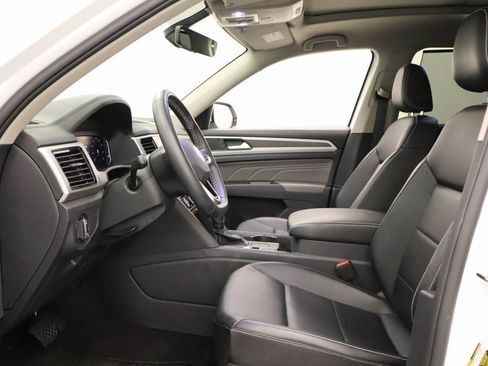 Used 2022 Volkswagen Atlas SE w/ Panoramic Sunroof Package FWD image 14