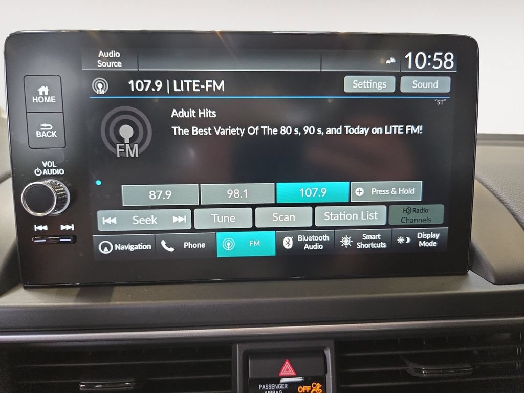 Used 2025 Honda Pilot Black Edition image 15