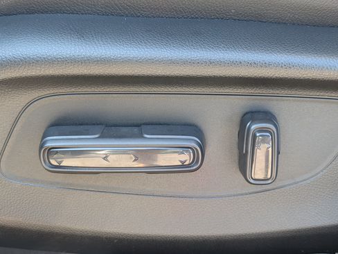 Used 2025 Honda HR-V EX-L image 19