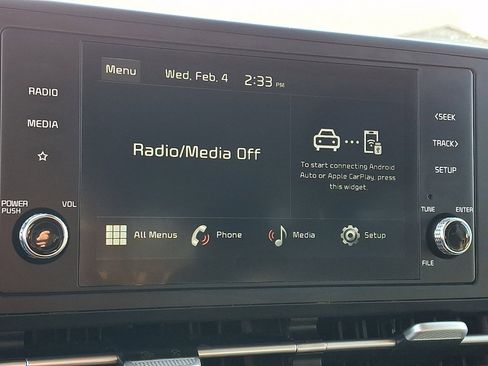 Used 2024 Kia Carnival LX image 30