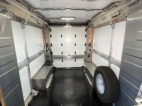 Used 2024 Chevrolet Brightdrop 400 image 10