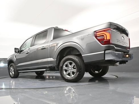 Used 2025 Ford F150 Lariat w/ FX4 Off-Road Package image 37