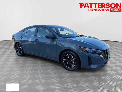 Used 2025 Nissan Sentra SV FWD image 1