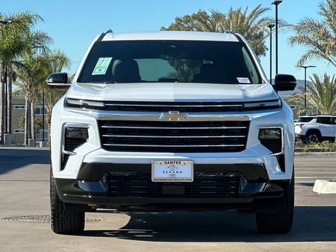 New 2026 Chevrolet Traverse High Country w/ LPO, Illumination Package image 9