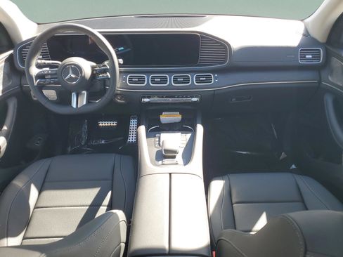 New 2026 Mercedes-Benz GLS 450 4MATIC image 15