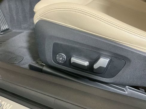 Certified 2023 BMW 430i Coupe w/ Convenience Package image 12