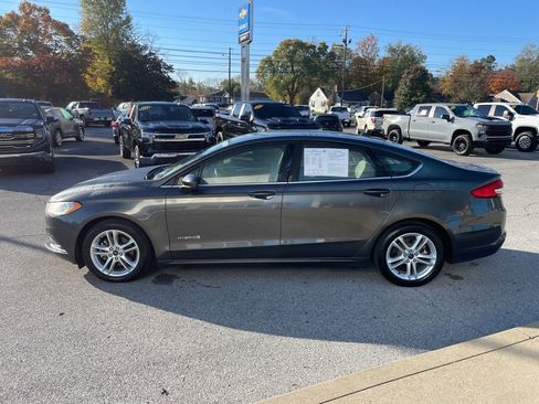 Used 2018 Ford Fusion S image 45