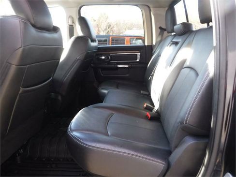 Used 2018 RAM 2500 Laramie w/ Convenience Group image 7