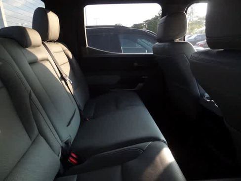 Used 2025 Toyota Tundra Limited AWD/4WD image 11