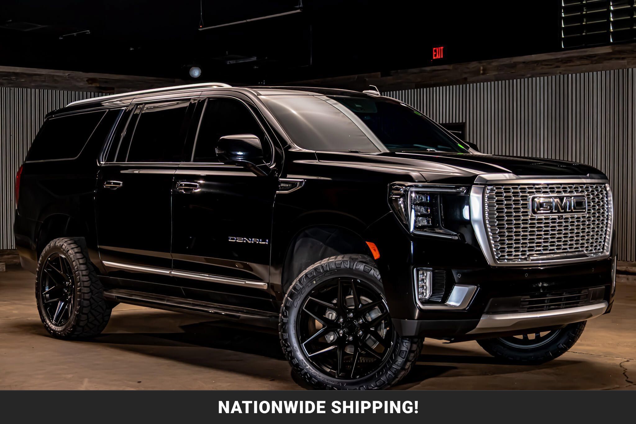 Used 2024 GMC Yukon XL Denali AWD/4WD image 1