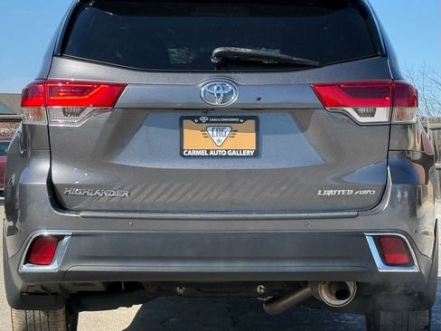 Used 2018 Toyota Highlander Limited w/ Protection Package #3 image 4