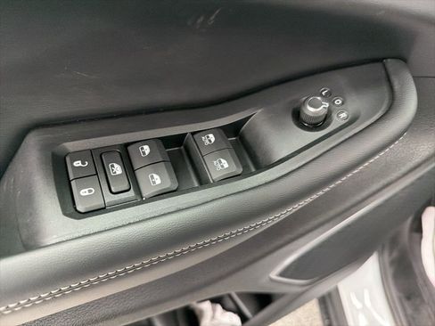 New 2026 Jeep Grand Cherokee L Limited RWD image 23