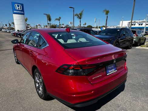 Used 2023 Honda Accord EX image 6