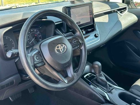 Used 2024 Toyota Corolla LE FWD image 12